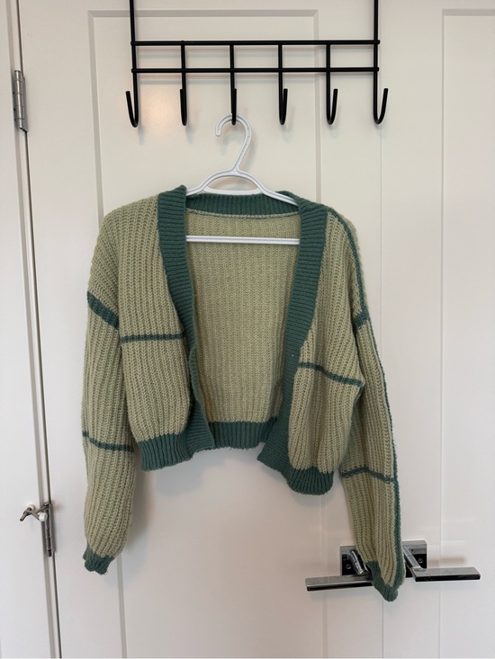 Sweaters - Cropped Open-Front Chunky Knit Cardigan - Sage Green